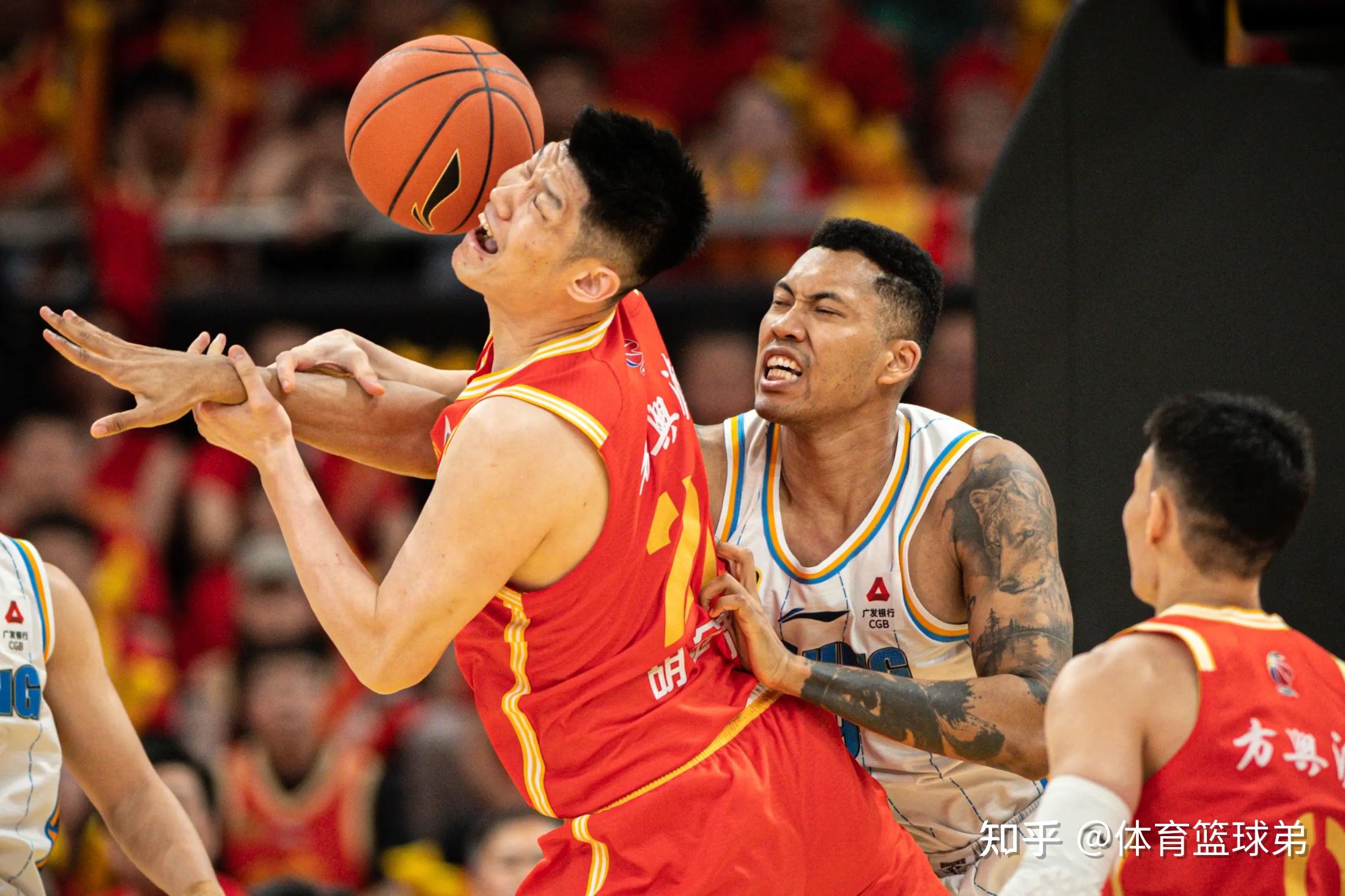 清晨突围战来临，广州队围绕NBA常规赛再遭质疑，态度坚定，赛季目标并未改变的简单介绍开云入口