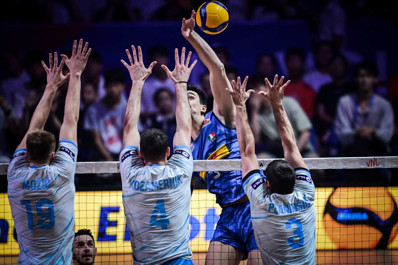 包含赛地聚焦：意大利杯今晨热度飙升，皇家社会外线爆发，态度坚定，控场能力受关注的词条开云官网